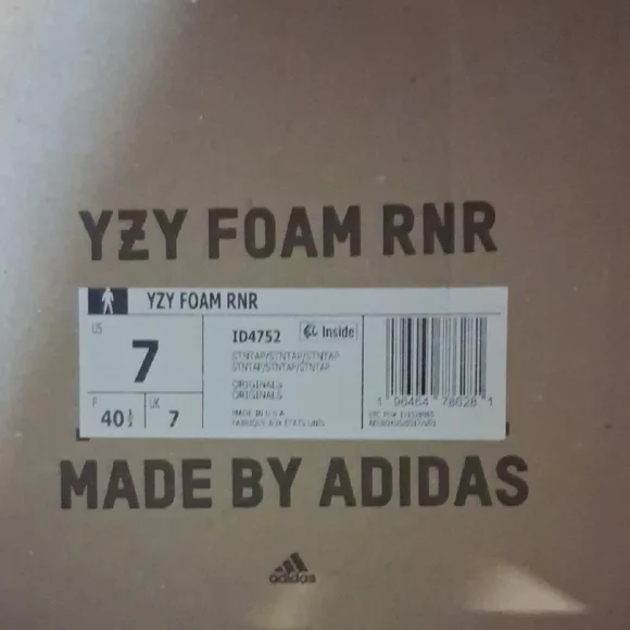 adidas YZY Foam RNR Size 7 - Picture 2 of 3